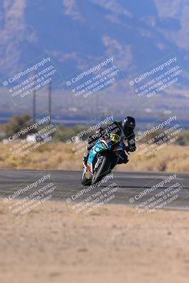 media/Dec-17-2023-CVMA (Sun) [[bf0c04832d]]/Race 2 Amateur Supersport Open/